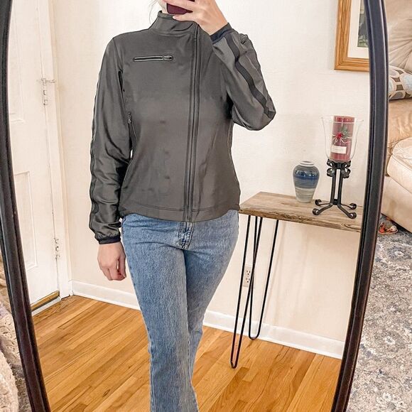 Lululemon Run Reflective Jacket Metallic Black - Picture 1 of 9